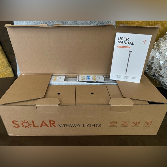 4pk Solar Pathway Lights - Picture 5 of 12